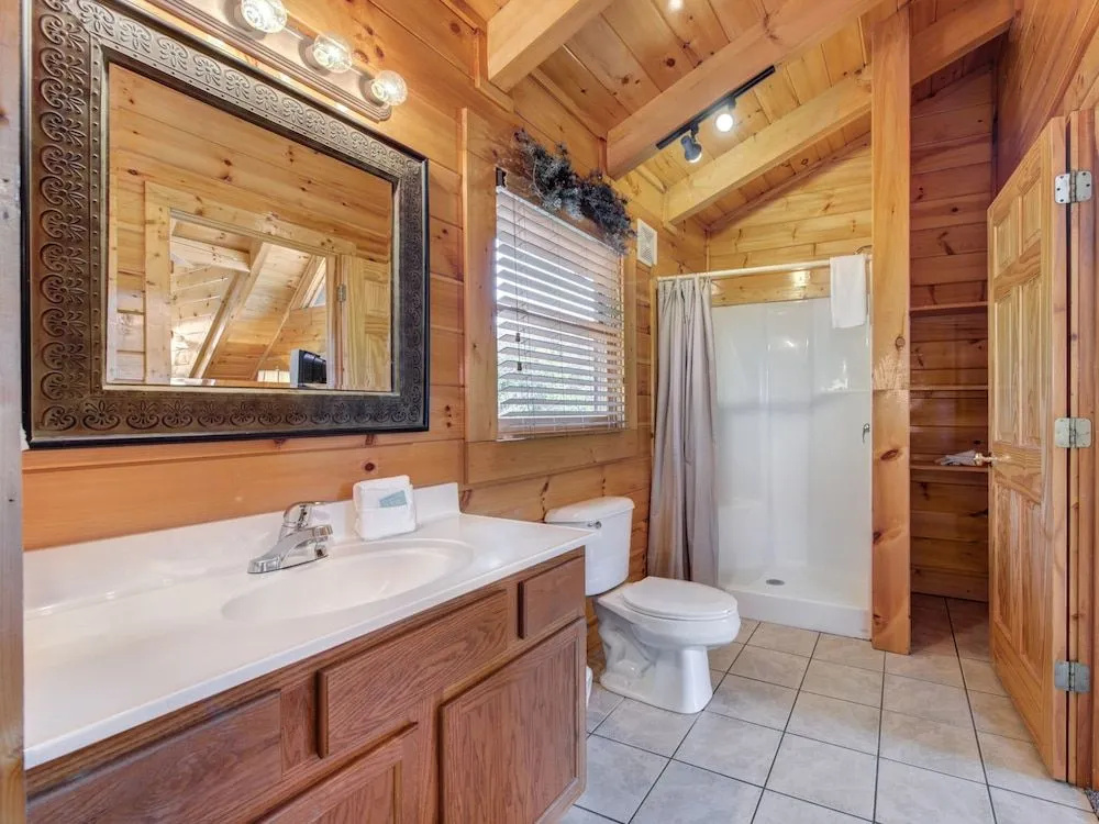 Moonlight Theater Lodge