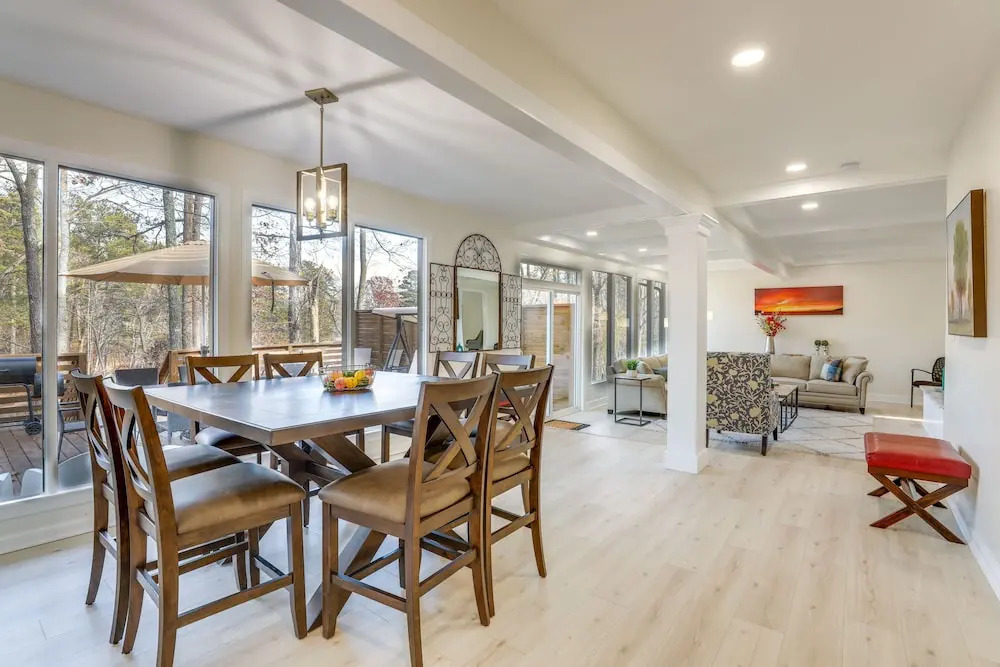 Stylish Marietta Home w/ Deck - Near Truist Park!