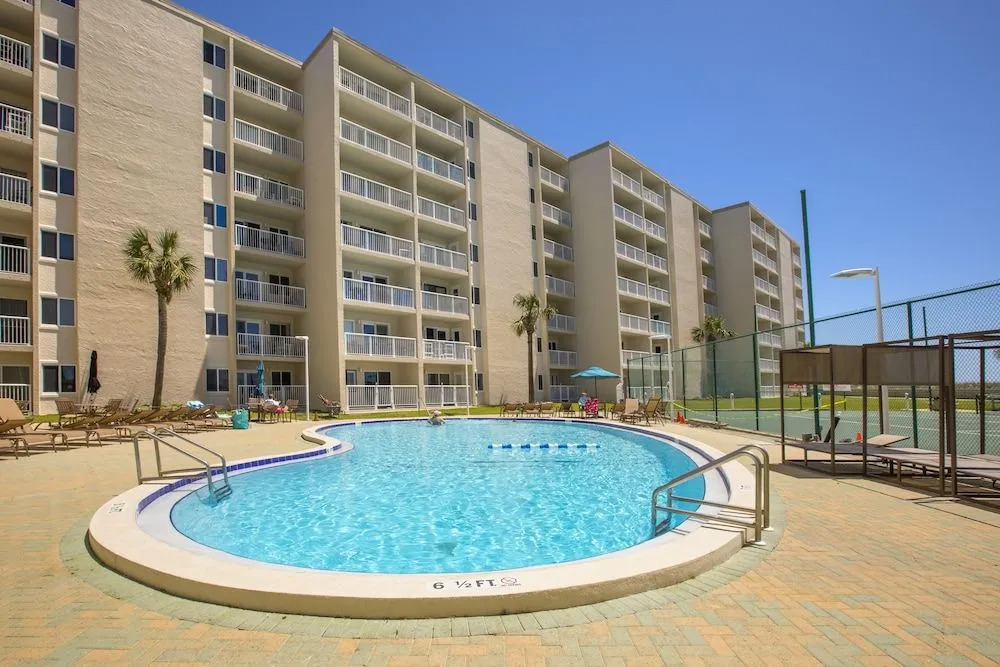 Gulf Shore Condo #106 - 1 Br condo by RedAwning