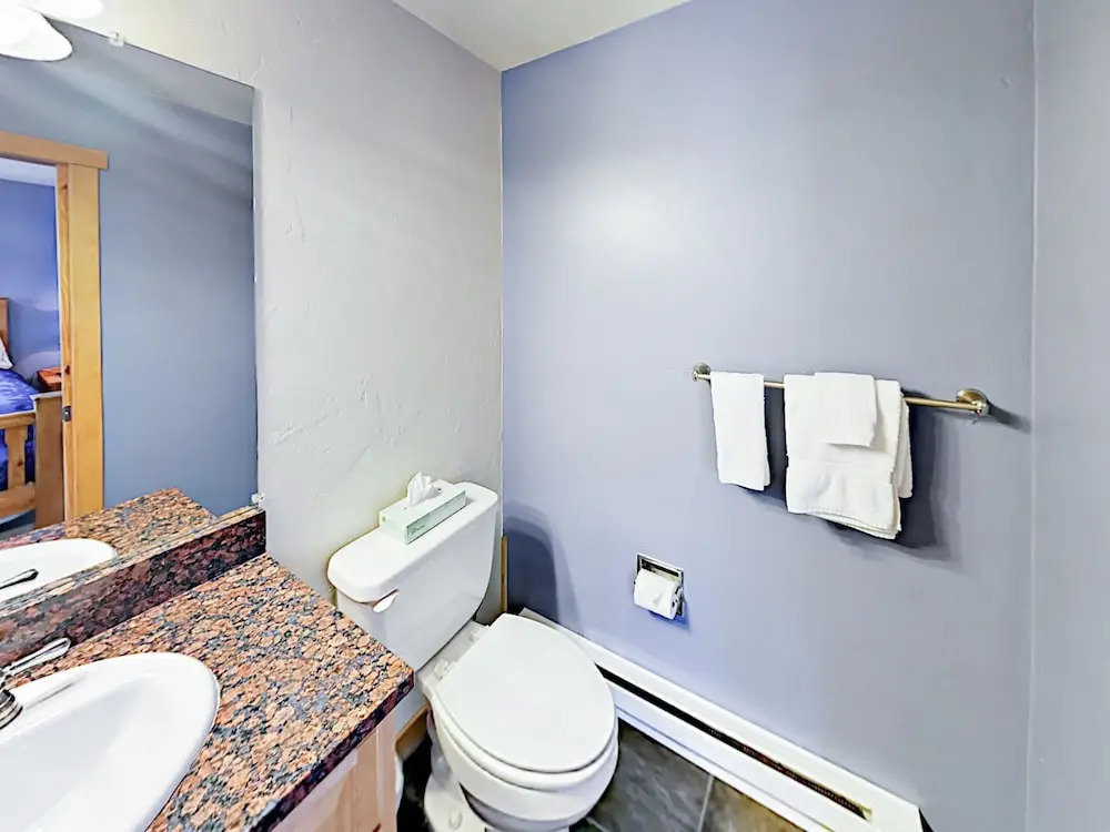 30 E Viking Dr Condo A101 3 Bedrooms 2 Bathrooms Condo