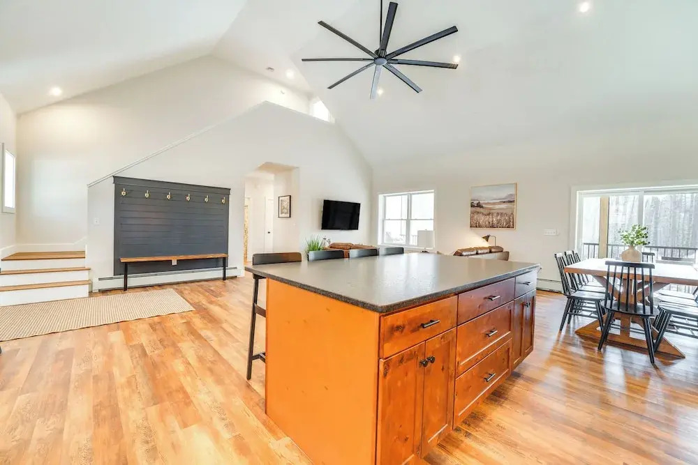 Walk to Beach & Sebago Lake: Luxe Family Getaway!