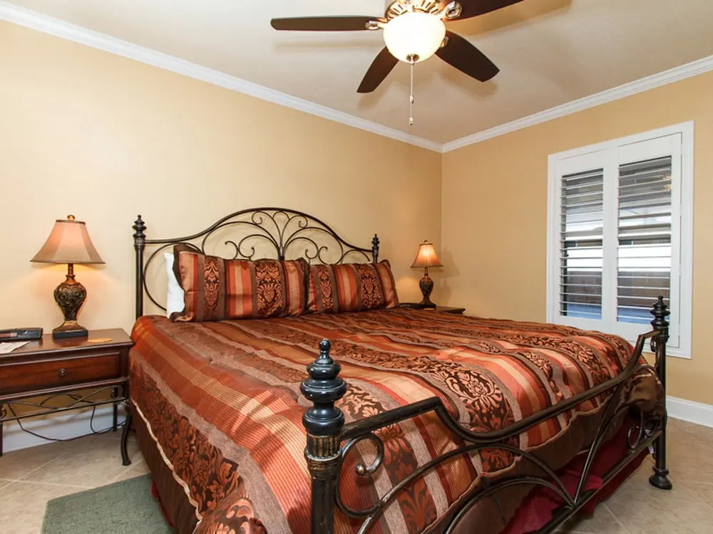 Islander by Brooks and Shorey Resorts