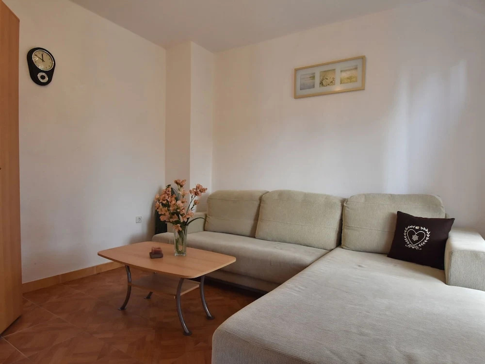 Luxurious Apartment in Vodice With Garden