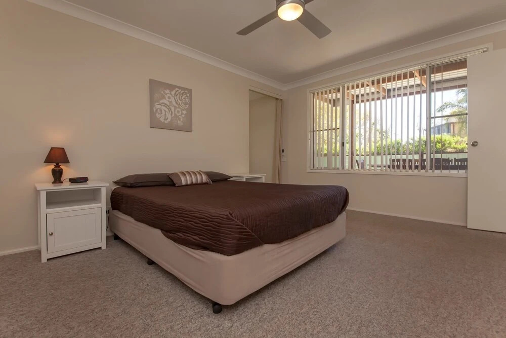 Shoalz, 28 Rigney Street