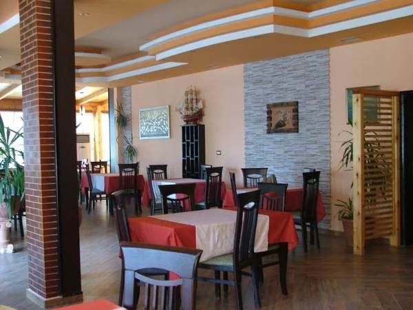 Hotel Dollari