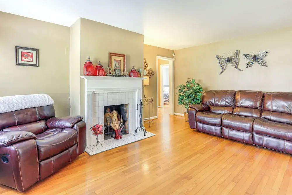 5 Mi to Dtwn Atl! Family Home w/ Veranda & Yard