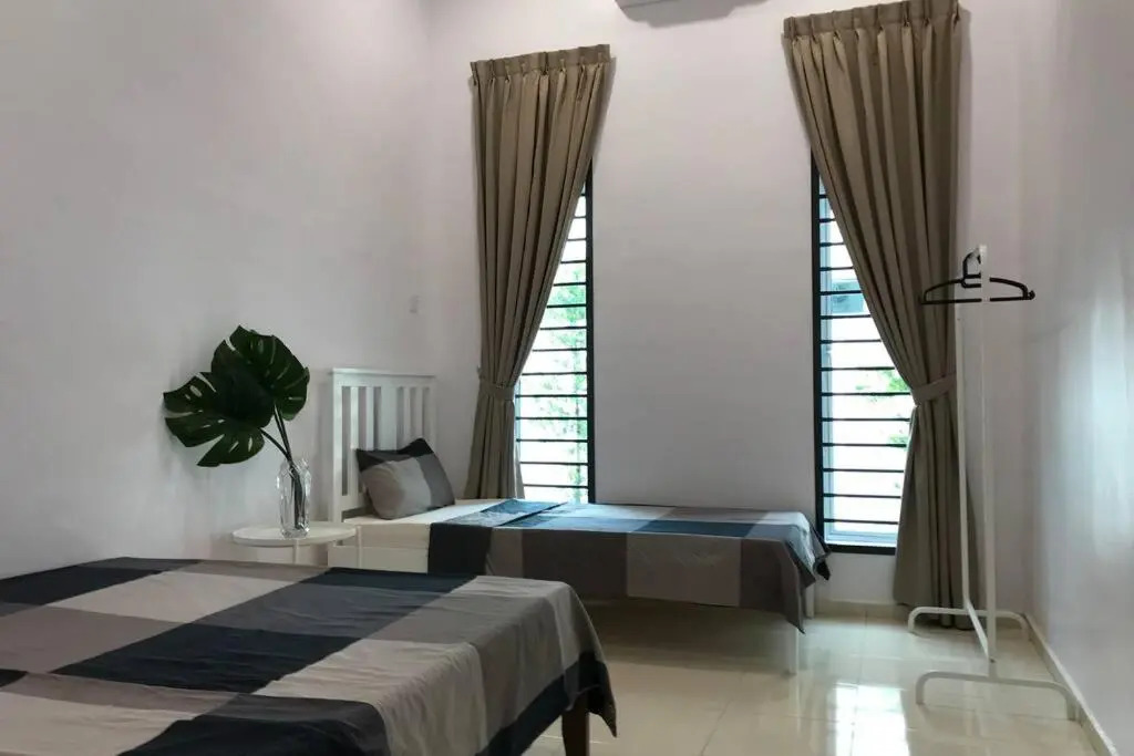 Semi-D New House @ Sungai Abong Muar*10~20pax