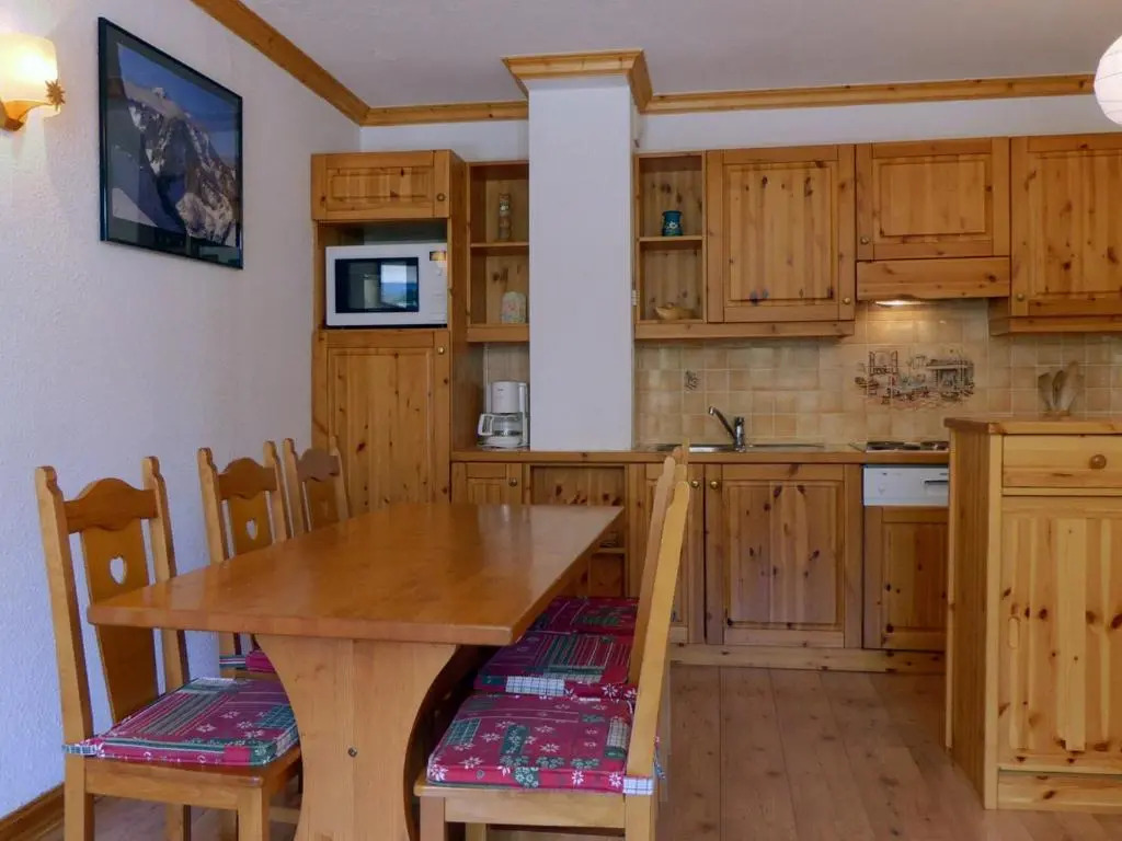 Appartement Méribel, 2 pièces, 5 personnes - FR-1-182-5
