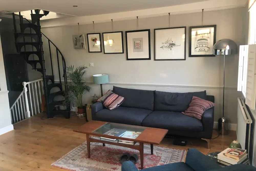 Stylish and Spacious Apartment With Terrace