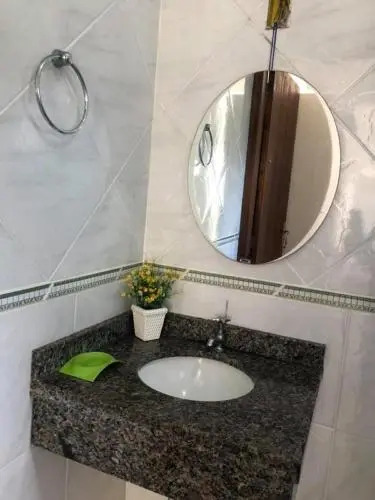 Bombinhas Brasil Residence Tourist Home no Centro de Bombinhas