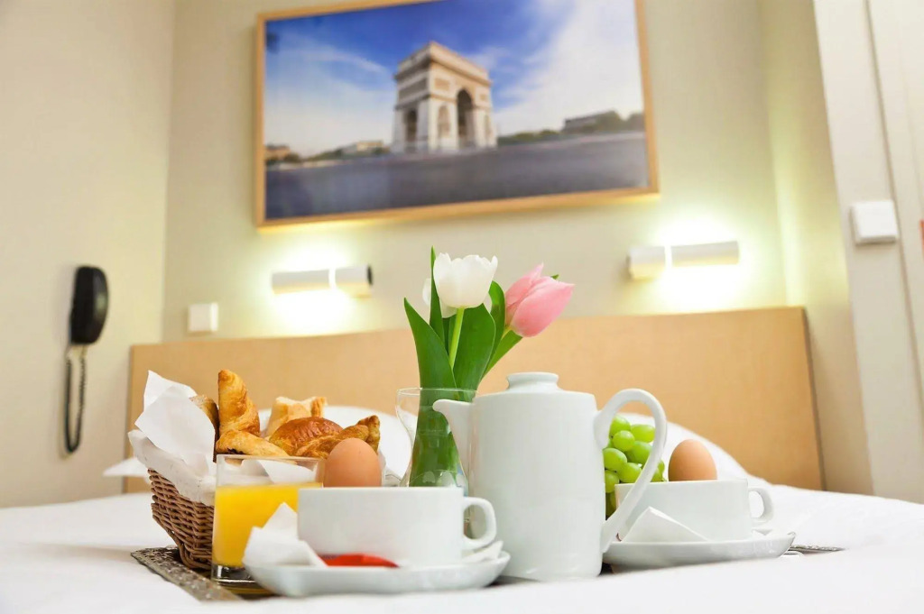 Hotel Glasgow Monceau by Patrick Hayat