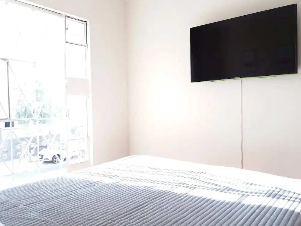 Cozy and Comfortable Home in MIRAFLORES