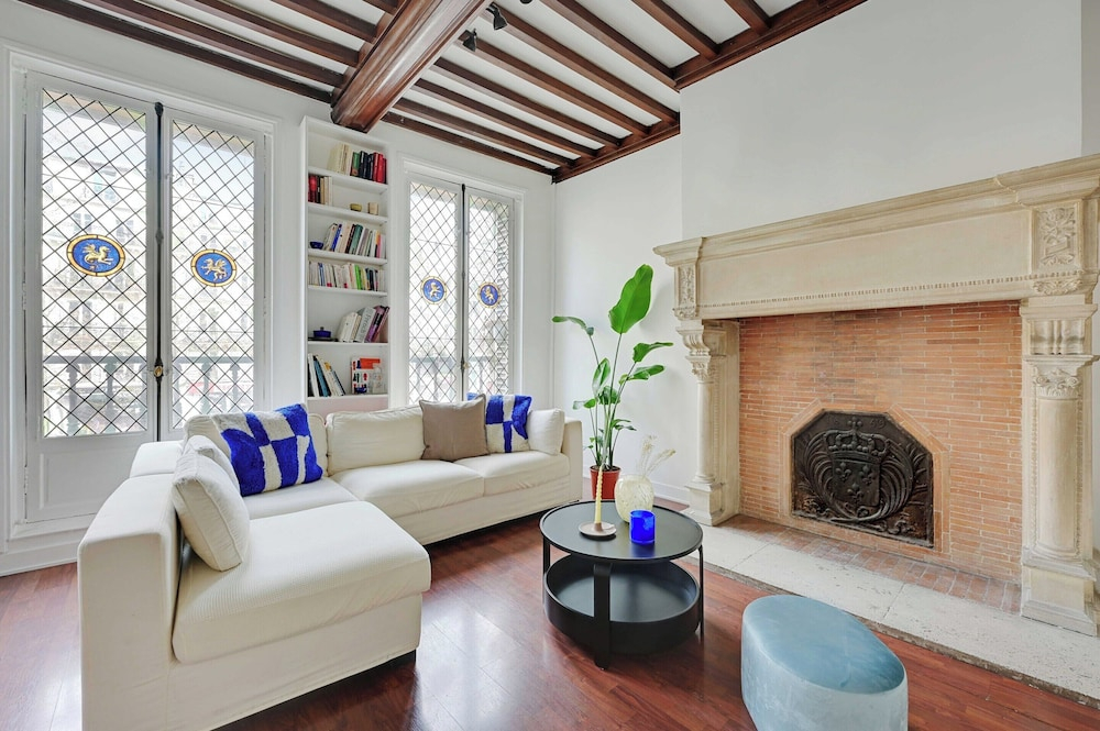 Beautiful Apartment in the Marais - 3bdr/6p - Paris