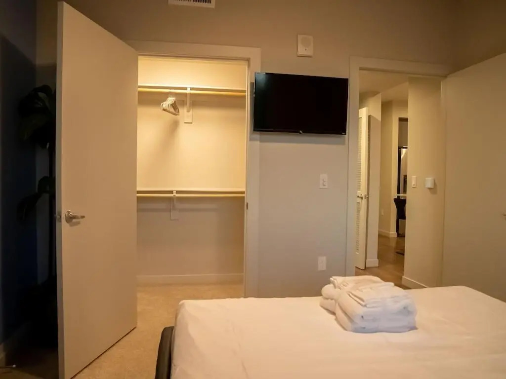 Smart & Luxurious ~ Mins to Disney ~ Queen Beds