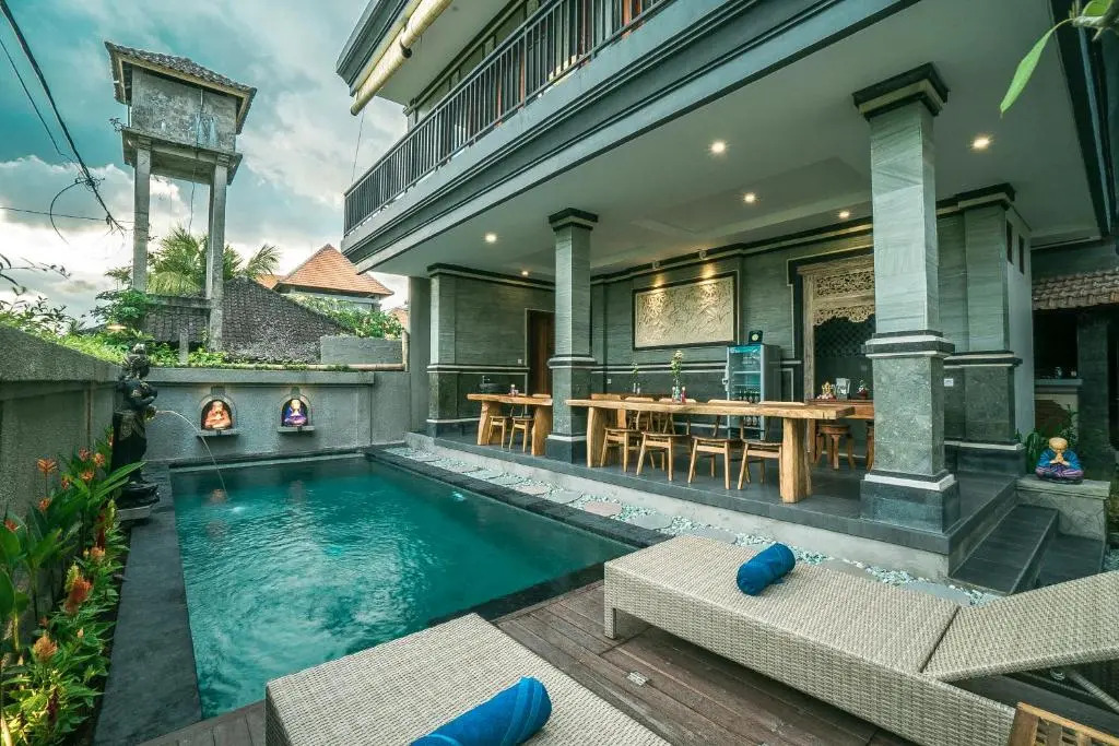 Three Dewis Guest House