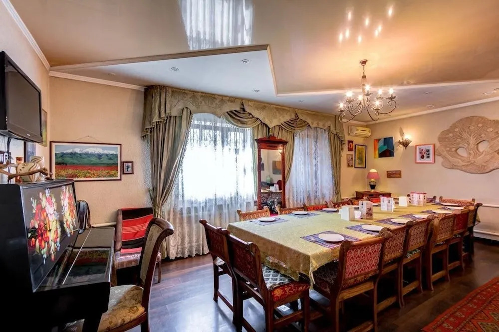 Hostel Frunze