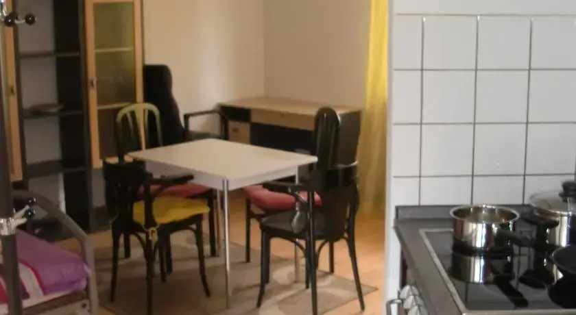 Ferienwohnung im Zentrum Lierenfeld