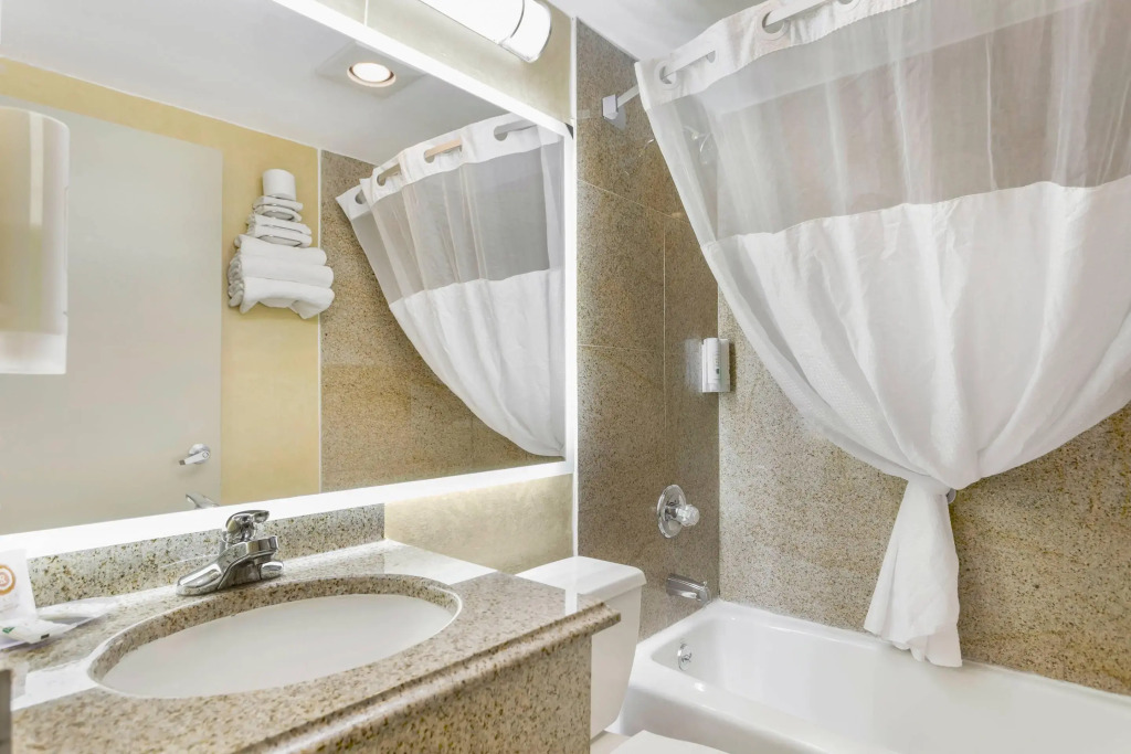 Quality Inn JFK Airport Rockaway Blvd