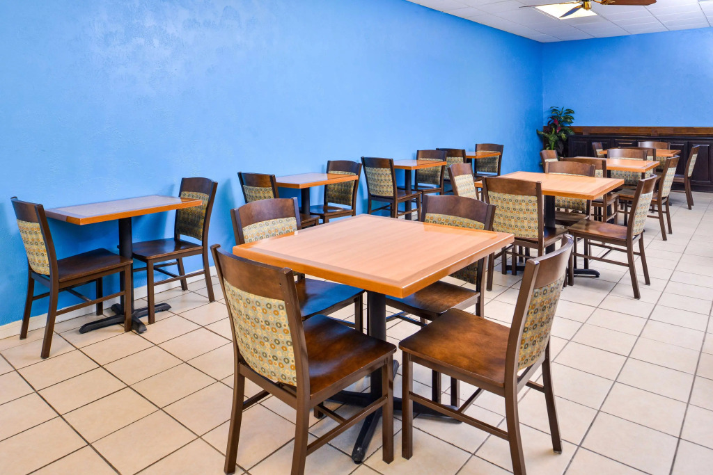 Americas Best Value Inn Clute