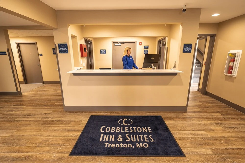 Cobblestone Inn & Suites - Trenton