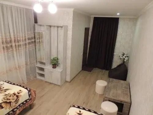 Roza Guesthouse