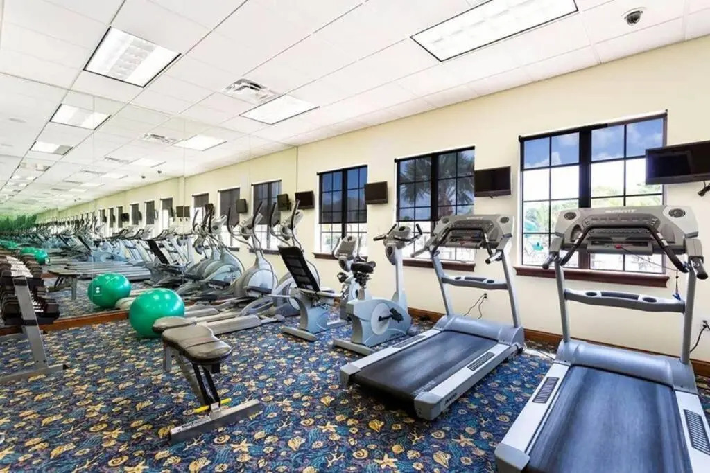 ORLANDO-DISNEY - ENTIRE HOME - 4BD, 3 Baths, WiFi, Private Pool