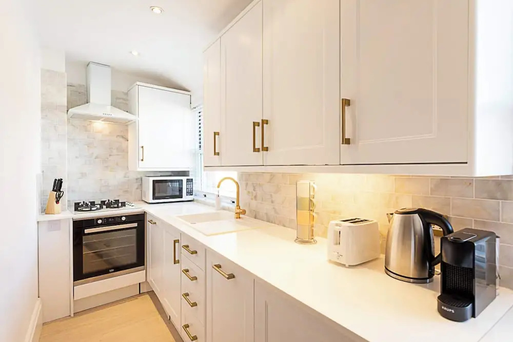 Stylish Apartment In Leafy Richmond