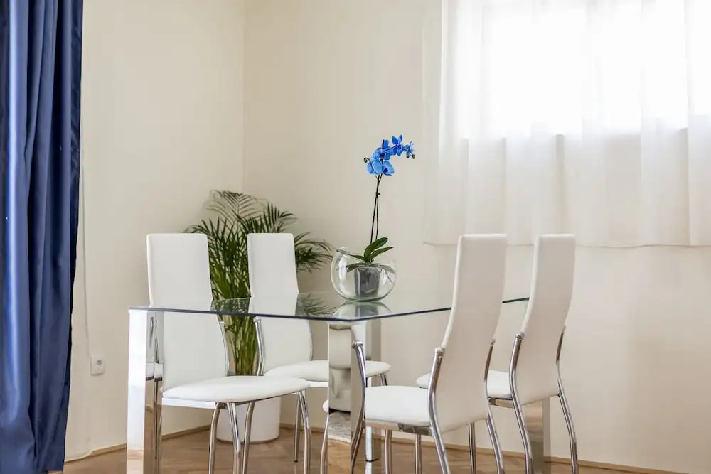 Mise Luxury Apartments