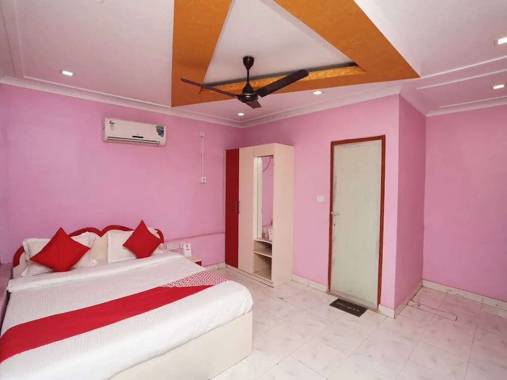 OYO 16977 Megha Resort