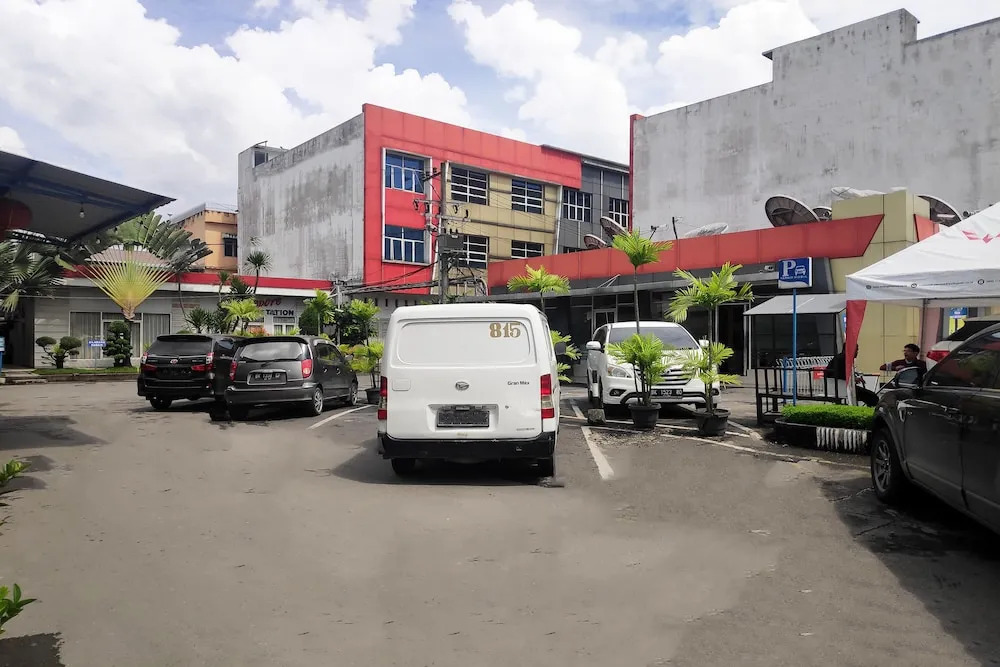 Urbanview Os Residence Medan by RedDoorz