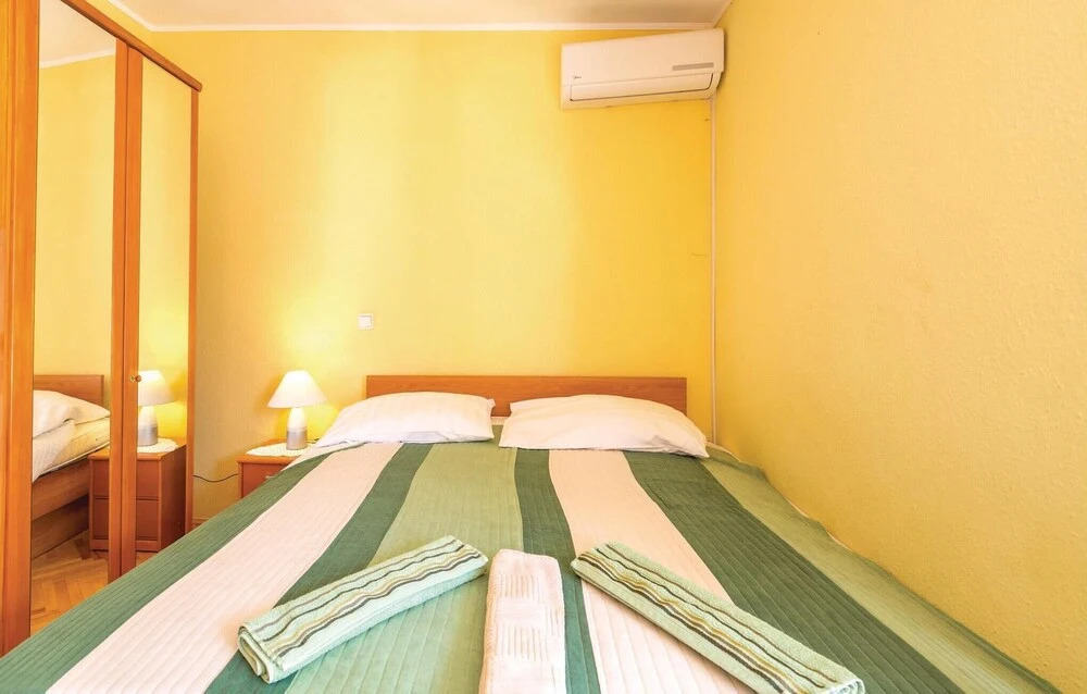 Nice Home in Makarska With Wifi and 0 Bedrooms