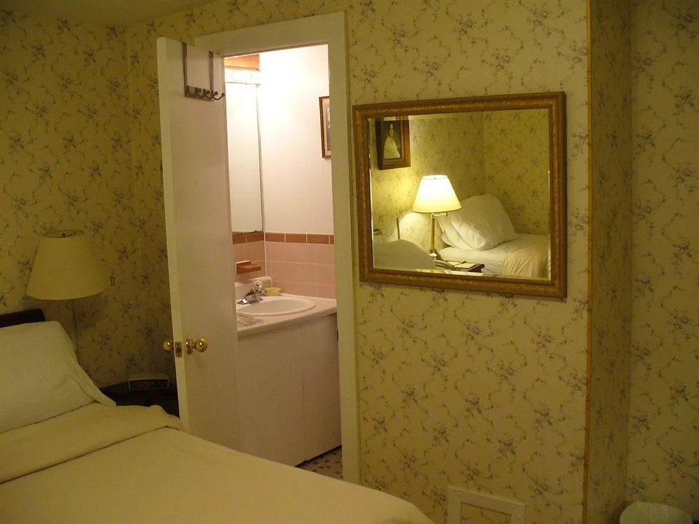 Albert House Inn