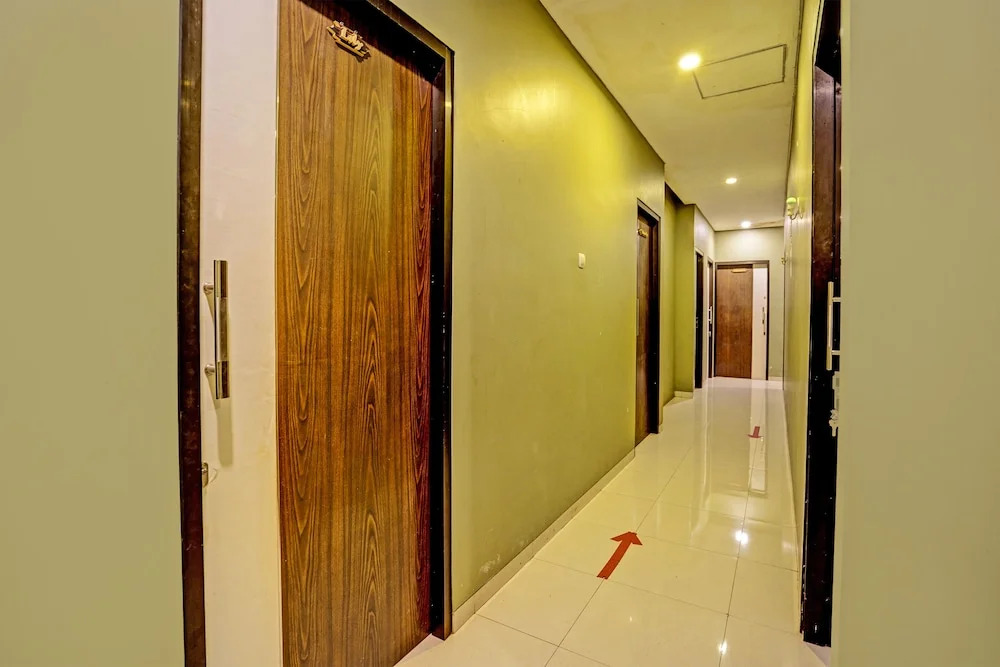Super OYO Capital O 92633 Spring Hotel Gubeng
