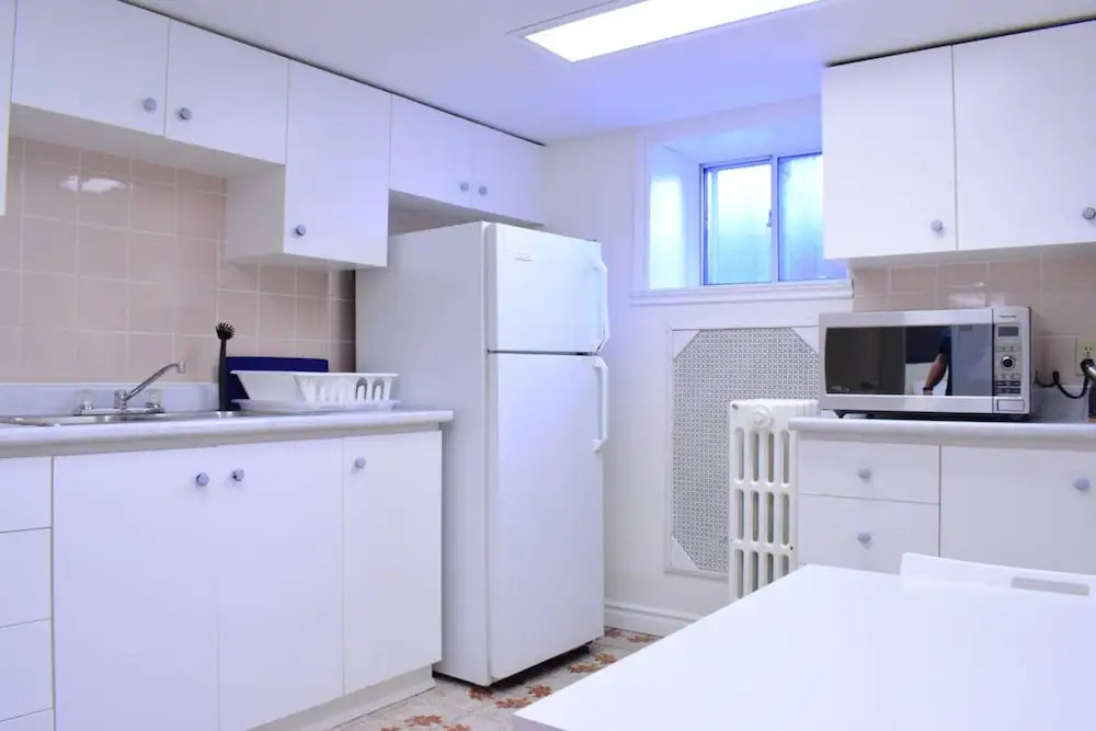 Central Basement Unit in Little Italy Close To Subway