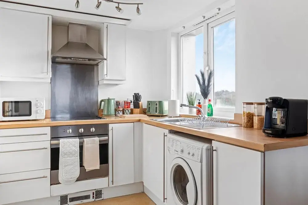 Apartmentsleeps4-parking-wifi-petfriendly-citystay