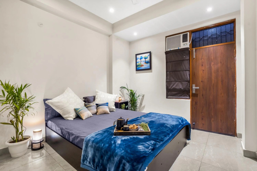 Entire Luxurious Apartment with kitchen near metro