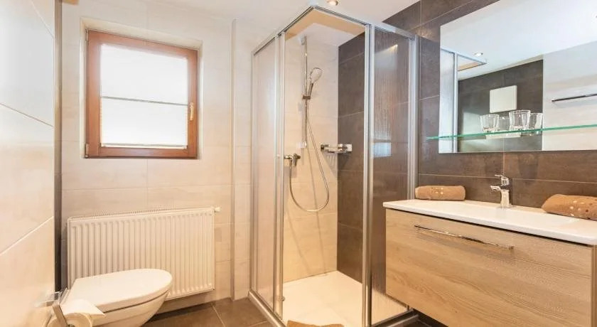 Appartement Bergfried Kaprun, Ski-in Ski-out, Sommerkarte und Panoramablick