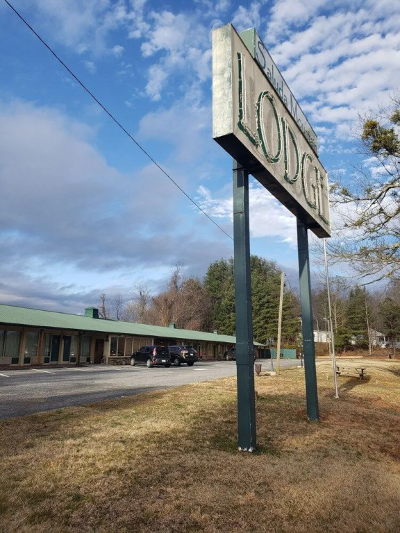 Green River Lodge