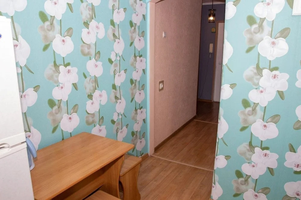 Apartment on Posyetskaya 16