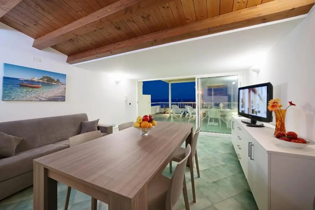 Archimede, appartamento con vista in centro a Marina di Ragusa