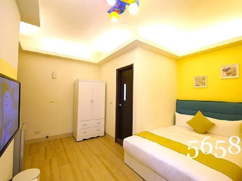 Happyday Guesthouse