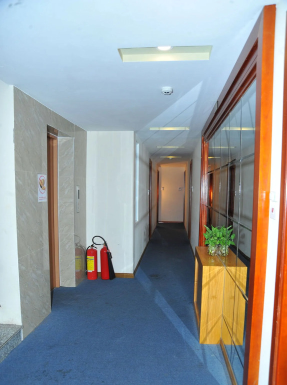Queen Central Hotel - Ben Thanh Market