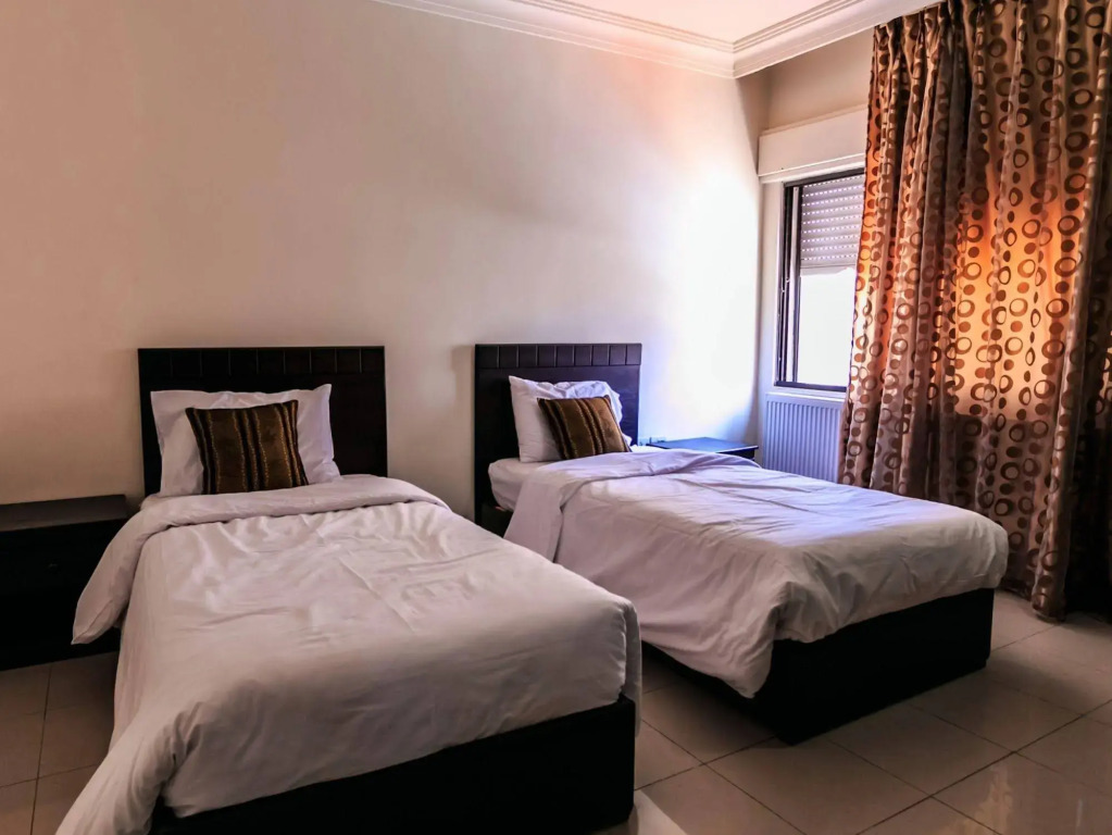 Al Bateel Hotel Apartments