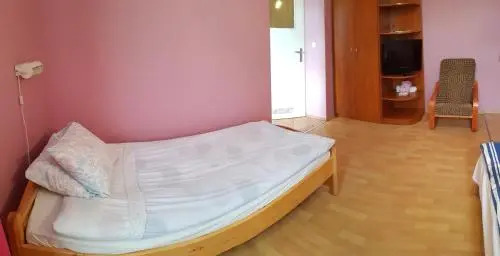 Hostel Famil