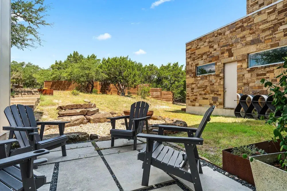 Luxury 7BR Hill Country Gem With Barndominium