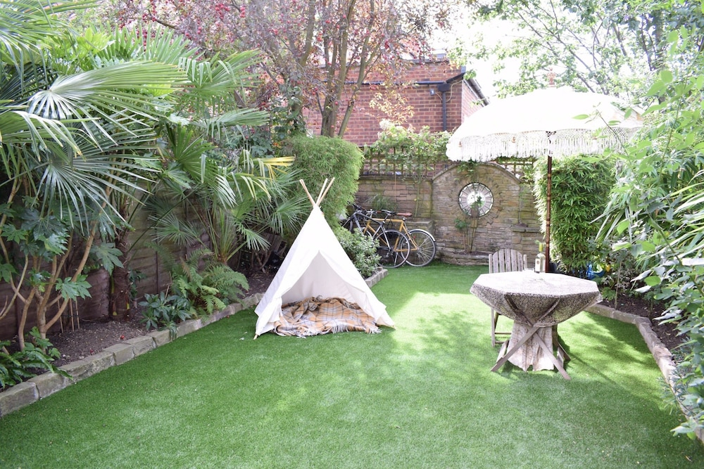 Spacious Family Home in Wembley
