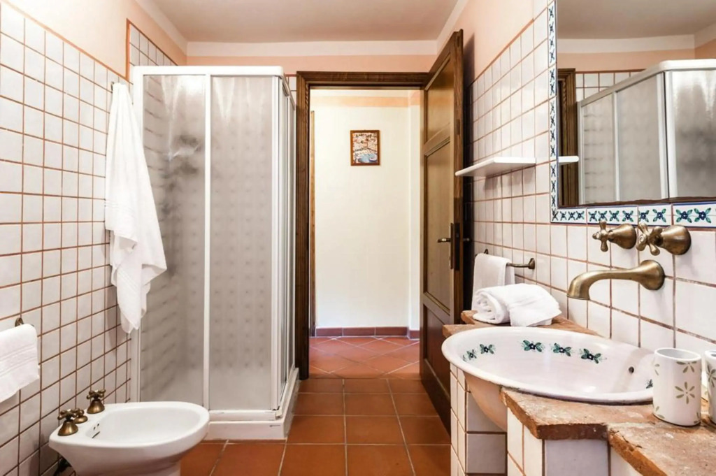3 bedrooms appartement with shared pool enclosed garden and wifi at Montecarlo