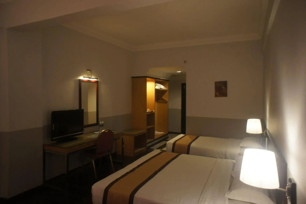 Tyng Garden Hotel