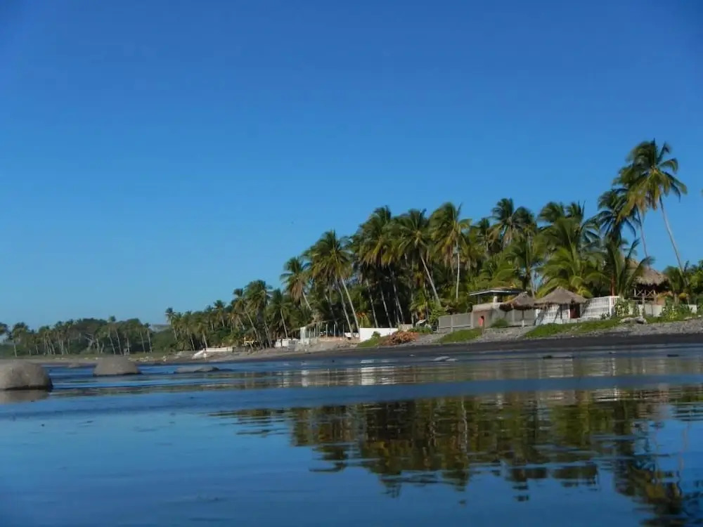 Punta Roca Surf Resort