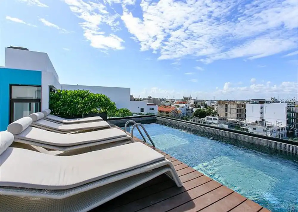 IT Luxury Condo by Tripintravel